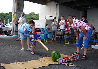 �O�D����P��A���{��̊C���o�[�x�L���[