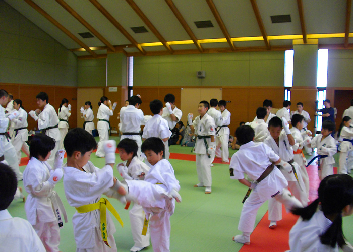 ��18��l���E���R�n�拭���m�Ã��|�[�g