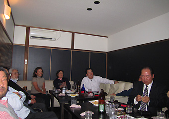 ��19��l���E�J�V�I���[���h�I�[�v���̂��߁A���q���k�����m�K��