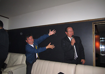 ��19��l���E�J�V�I���[���h�I�[�v���̂��߁A���q���k�����m�K��