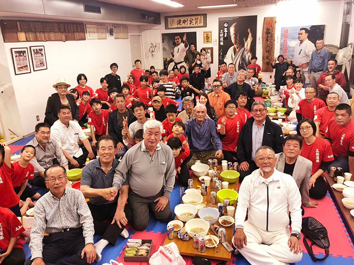 三好道場名物「第104回鶏の水炊き会」